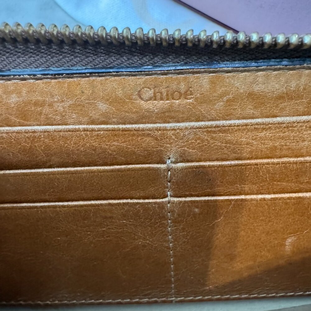 Chloé Indy Curated Trio: Woodrose Camera Bag, Wallet & Card Holder - Picture 13 of 16